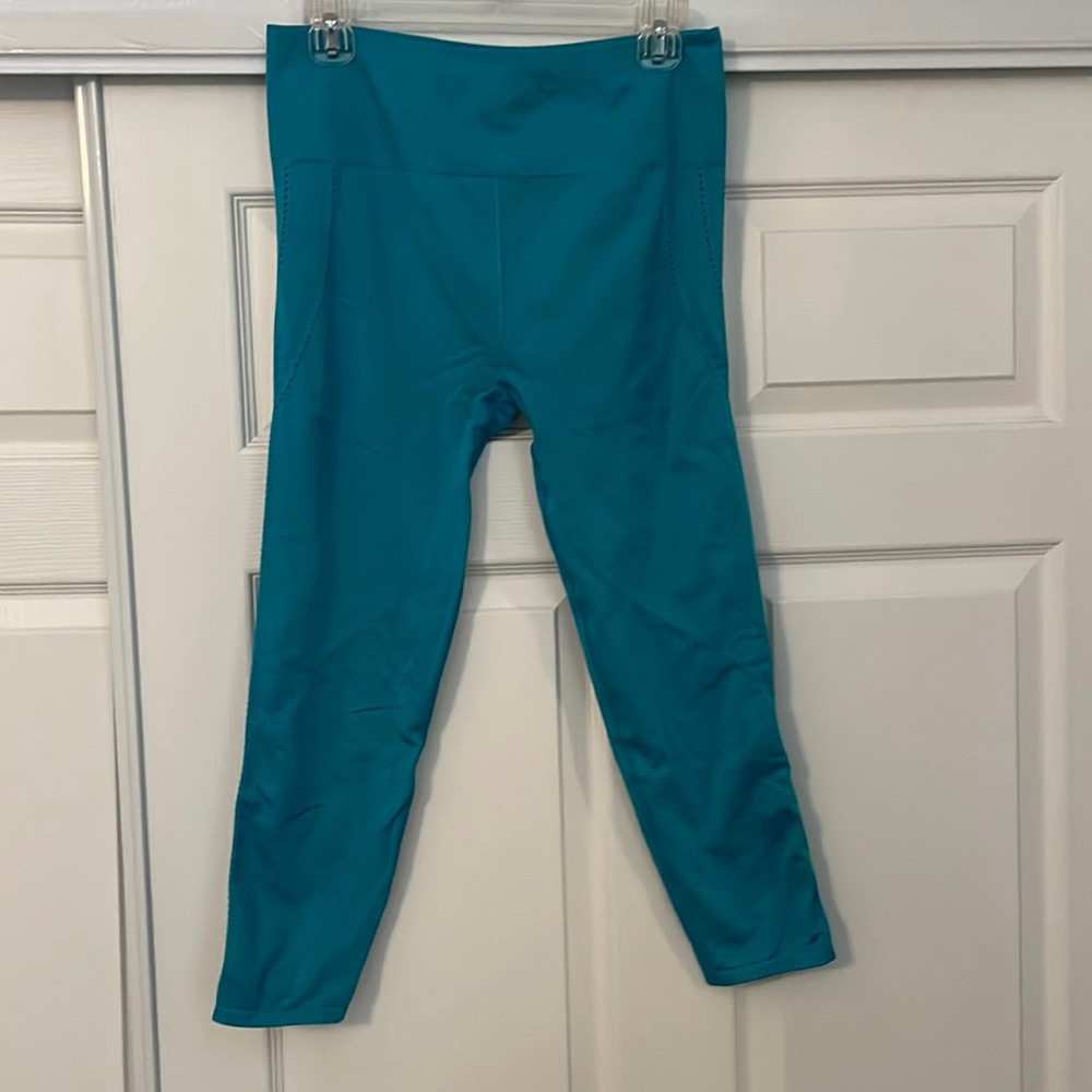 Fabletics leggings size large